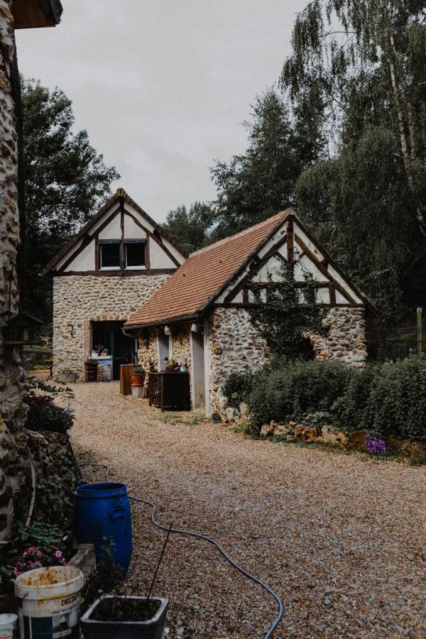 Le Clos Du Buisson Saint-Julien-de-la-Liegue Exterior foto