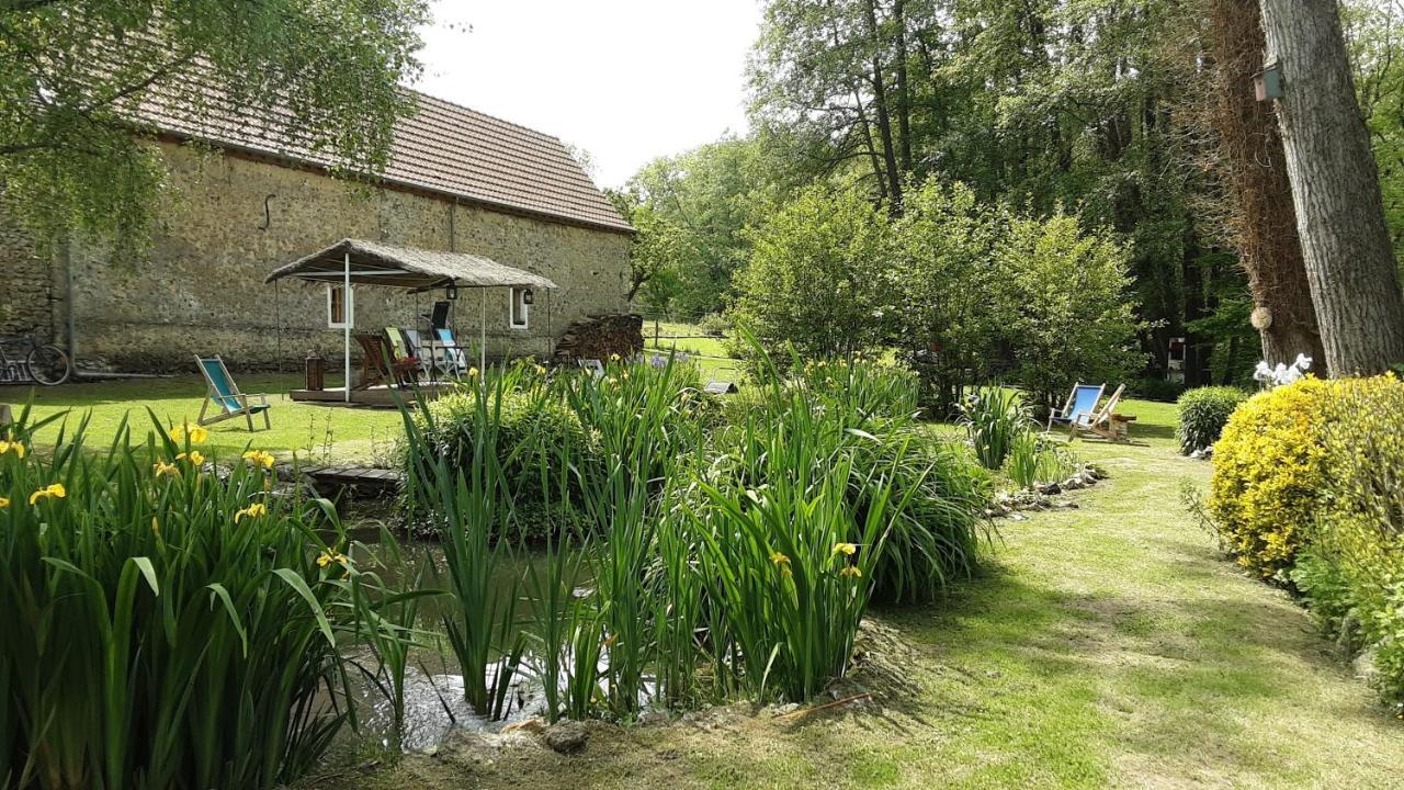 Le Clos Du Buisson Saint-Julien-de-la-Liegue Exterior foto