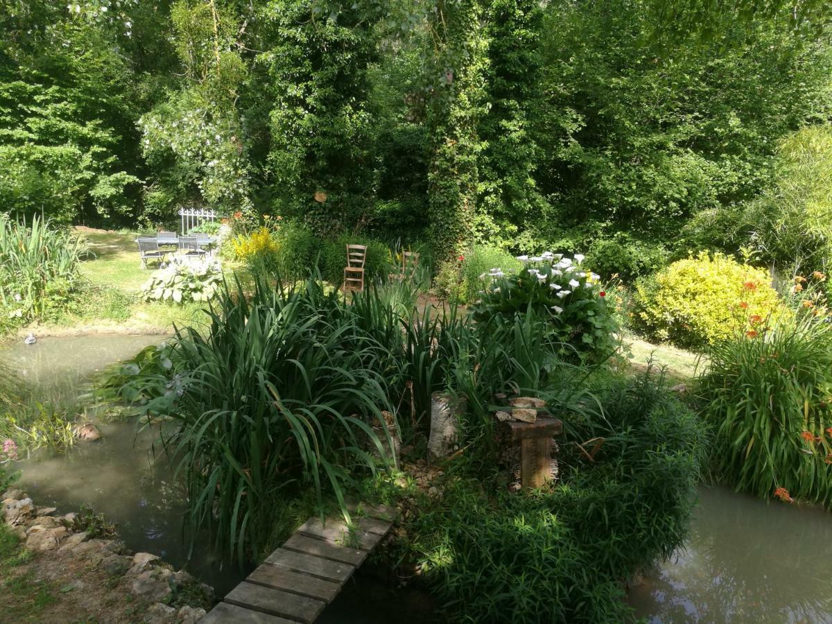 Le Clos Du Buisson Saint-Julien-de-la-Liegue Exterior foto