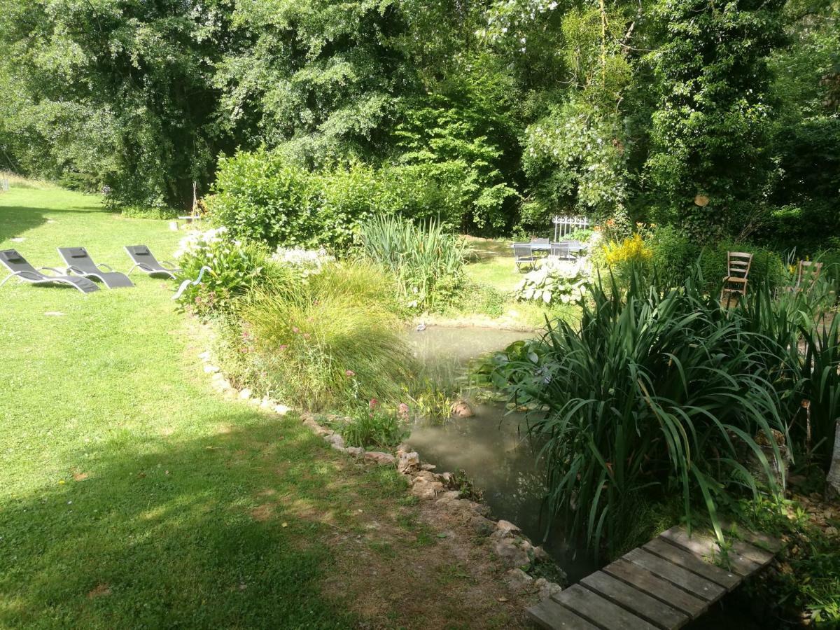 Le Clos Du Buisson Saint-Julien-de-la-Liegue Exterior foto